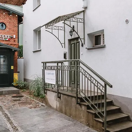 Host Stacja 소포트