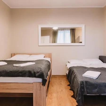 아파트 Host Stacja *